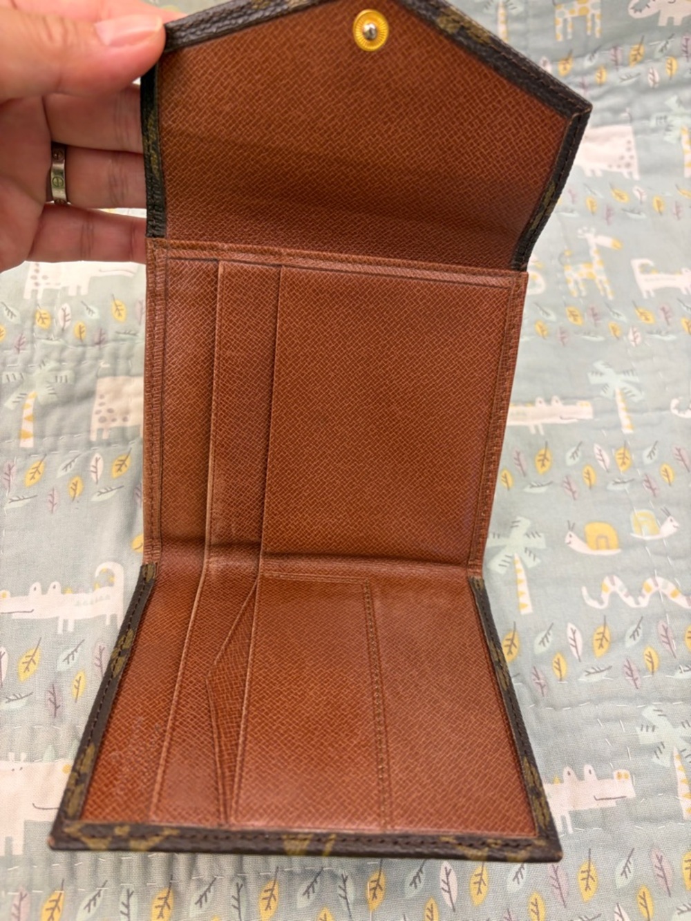 Louis Vuitton Vintage Compact Wallet (PRICE FIRM) - Picture 4 of 14
